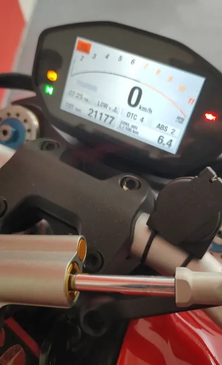 Ducati monster 1200 S - 4