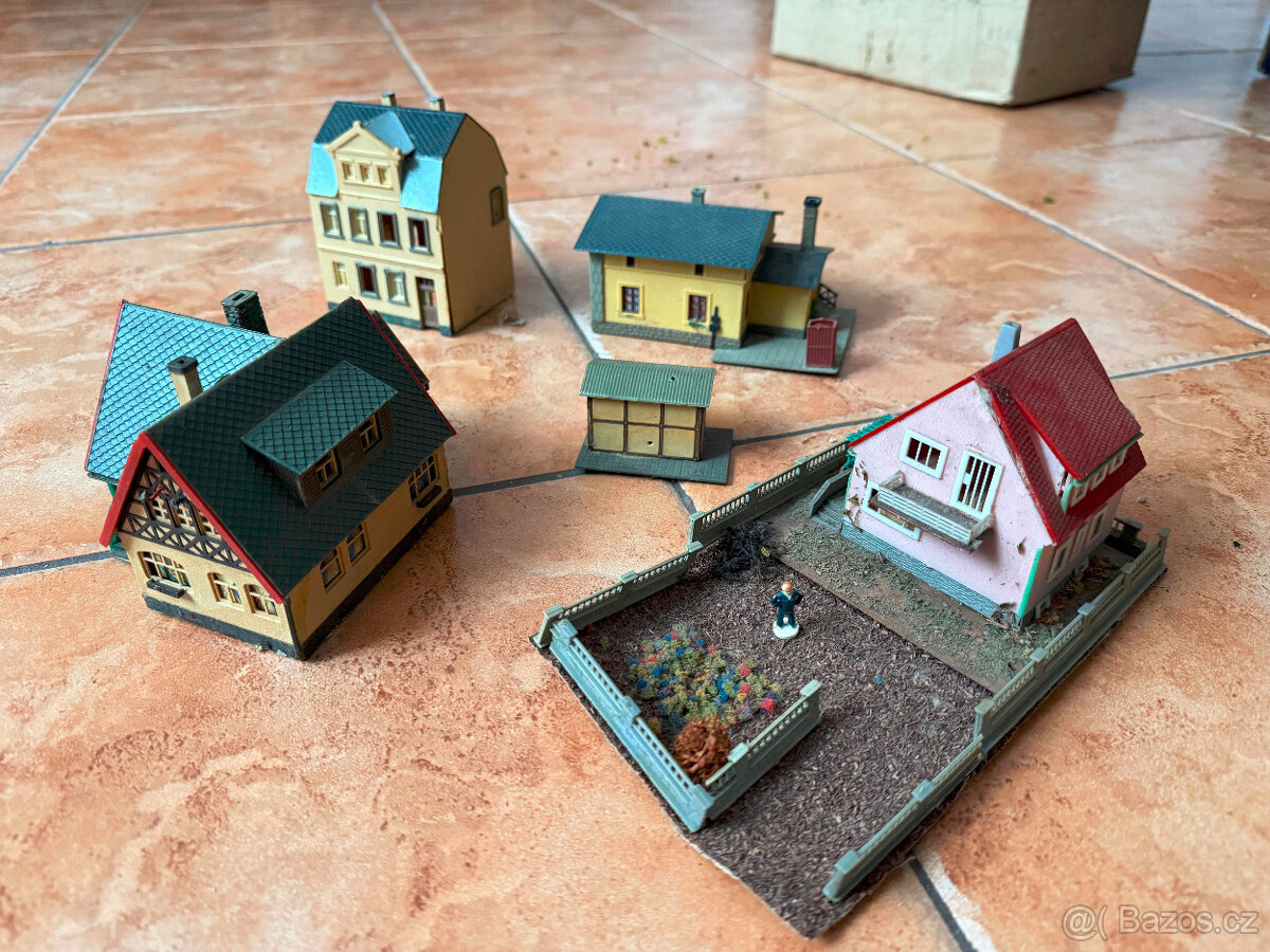 TT - mašinky, koleje, doplňky - 4