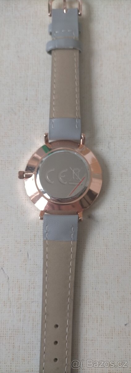 Krásné dámské nové hodinky - 4