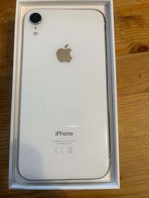 Iphone XR 64 GB - 4