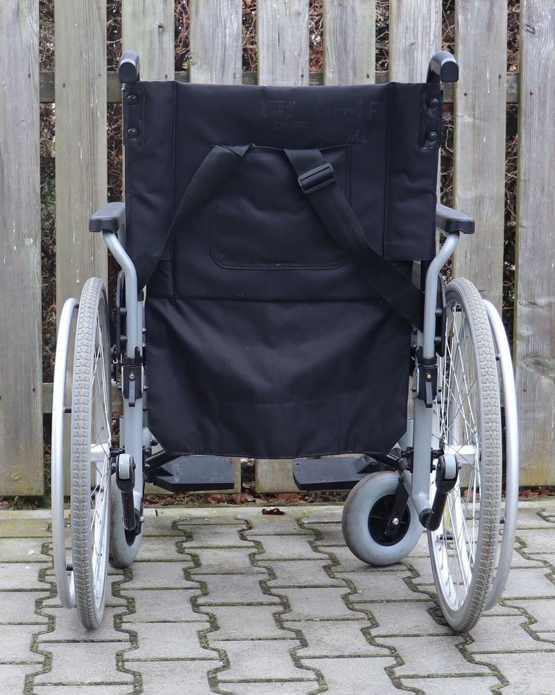 127-Mechanický invalidní vozík Vital - 4