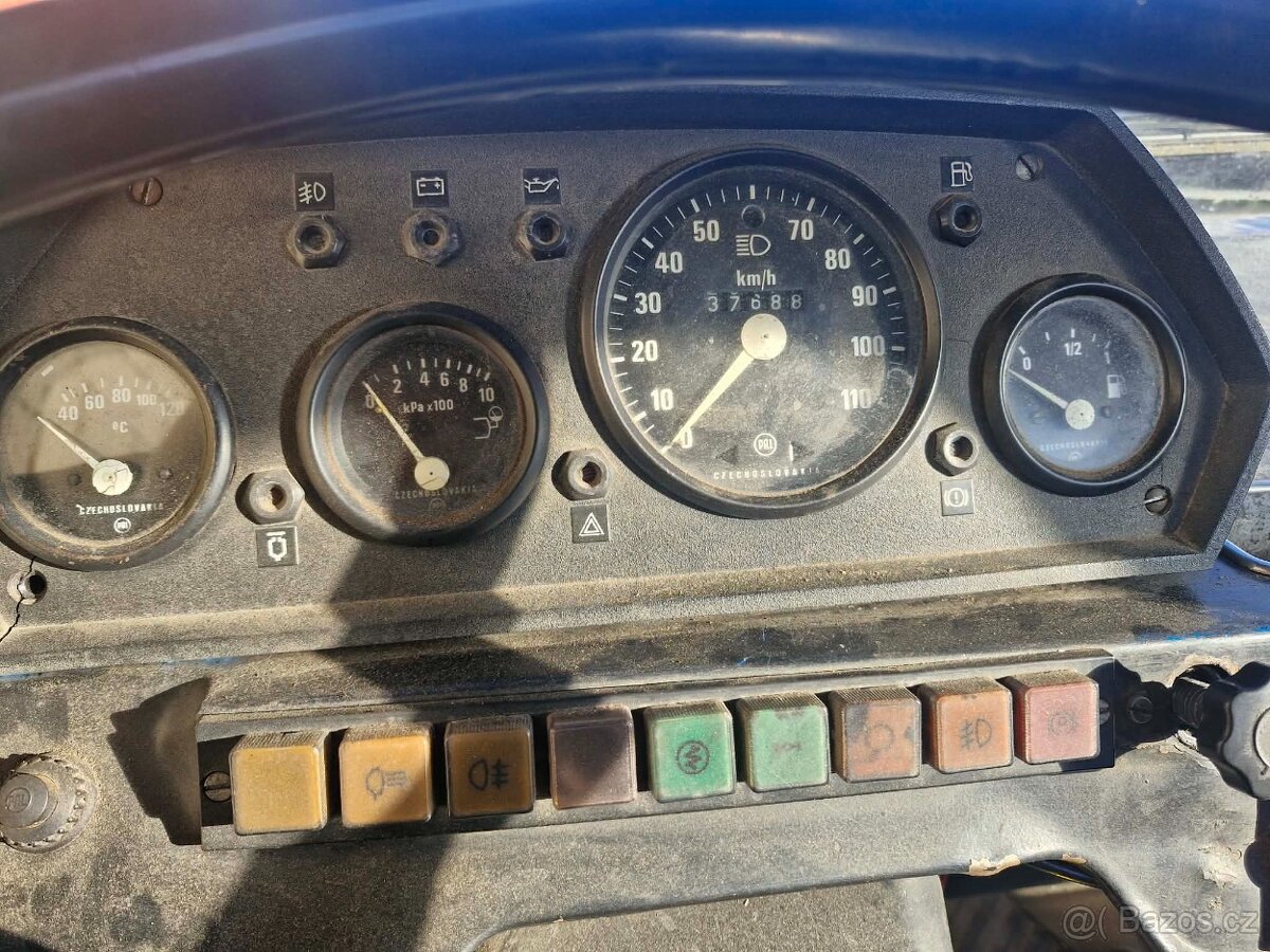 Prodám 3 ks Avie - 4