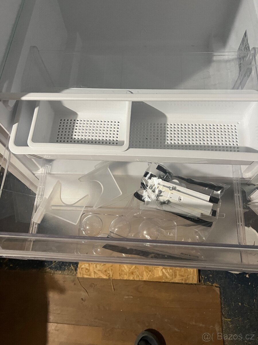 Vestavná lednice Tinad - 4