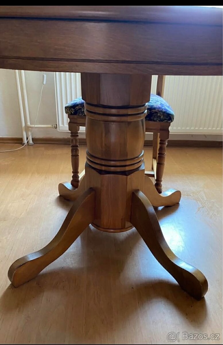 Jídelní stůl s 6 židlemi - 4