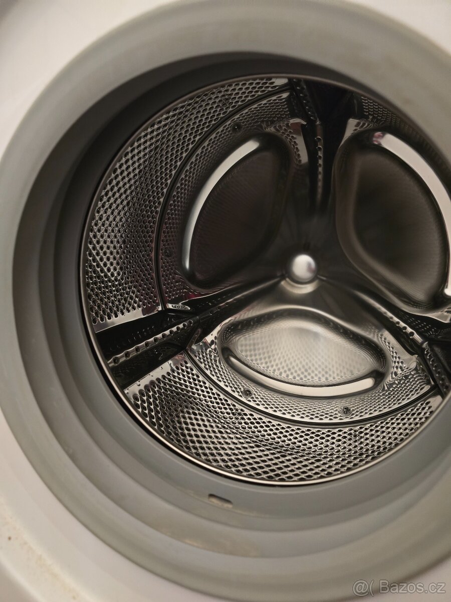 Whirpool AWM 6081 - 4