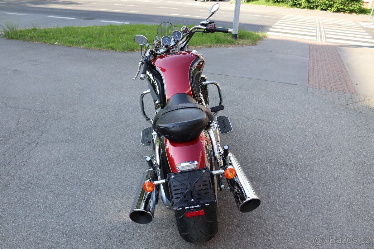 TRIUMPH ROCKET III CLASSIC - 4