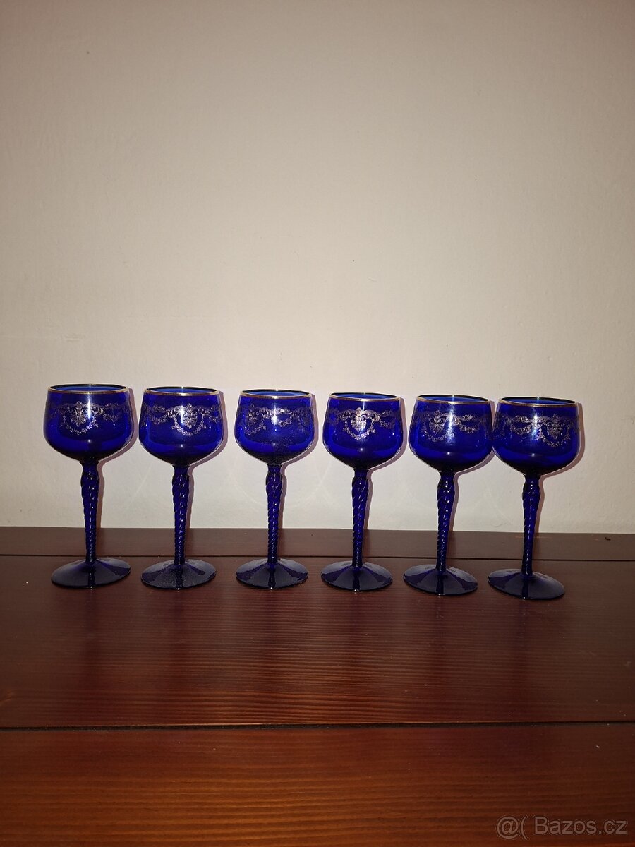 Sklenice a hrnečky - 4