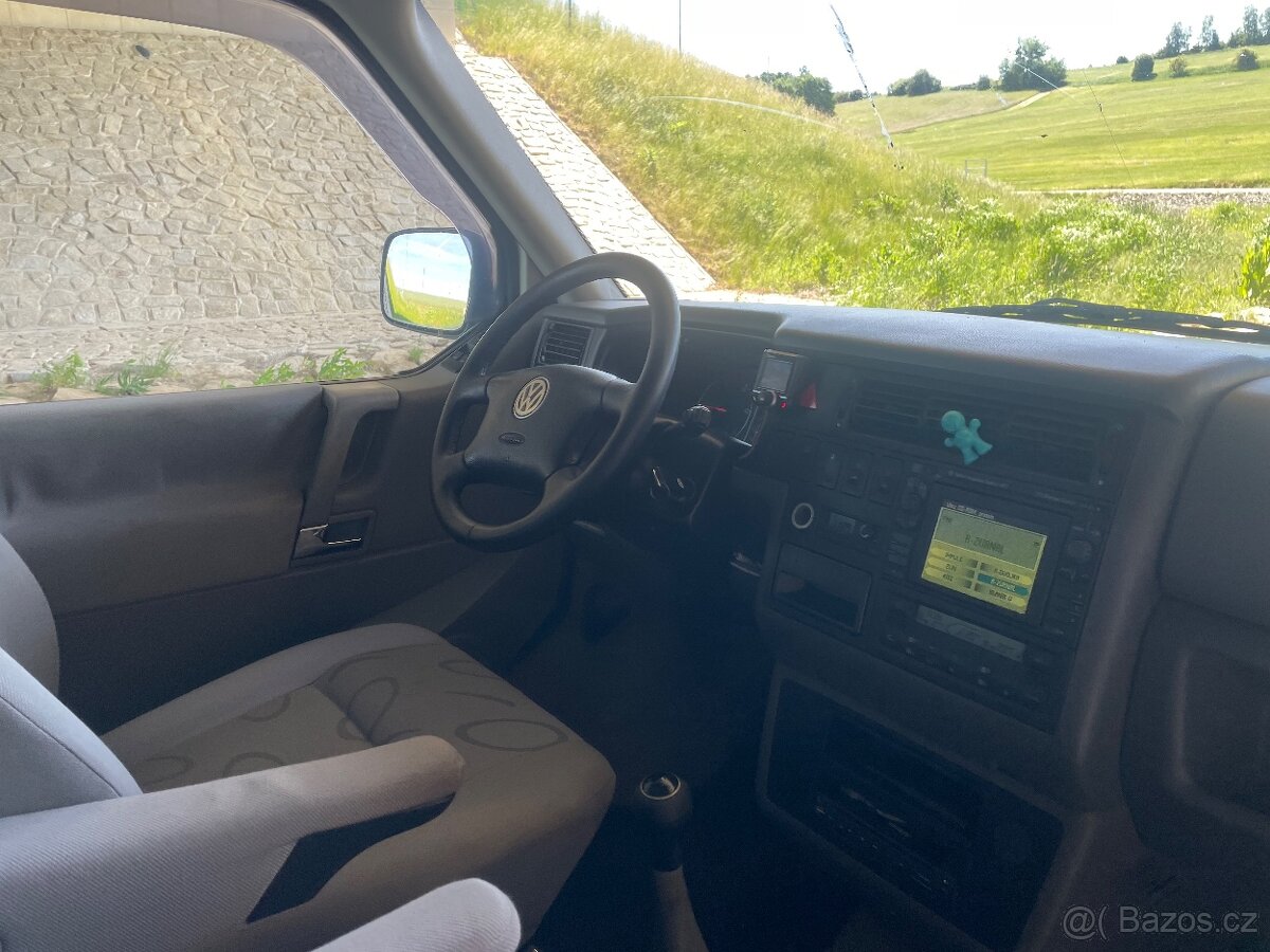 Volkswagen Multivan T4 2.5 TDi 111kW - 4