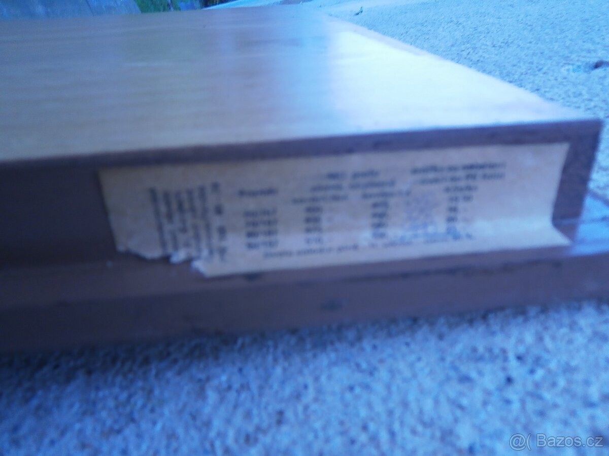 Prodám nové vnitřní dveře 90 pravé imitace dřeva. - 4