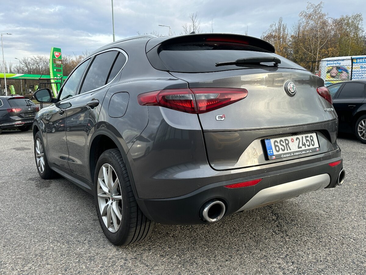 Alfa Romeo Stelvio 2018 - 4