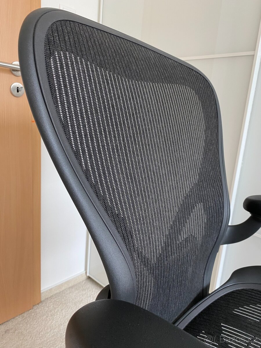 Kancelářská židle Herman Miller Aeron - 4