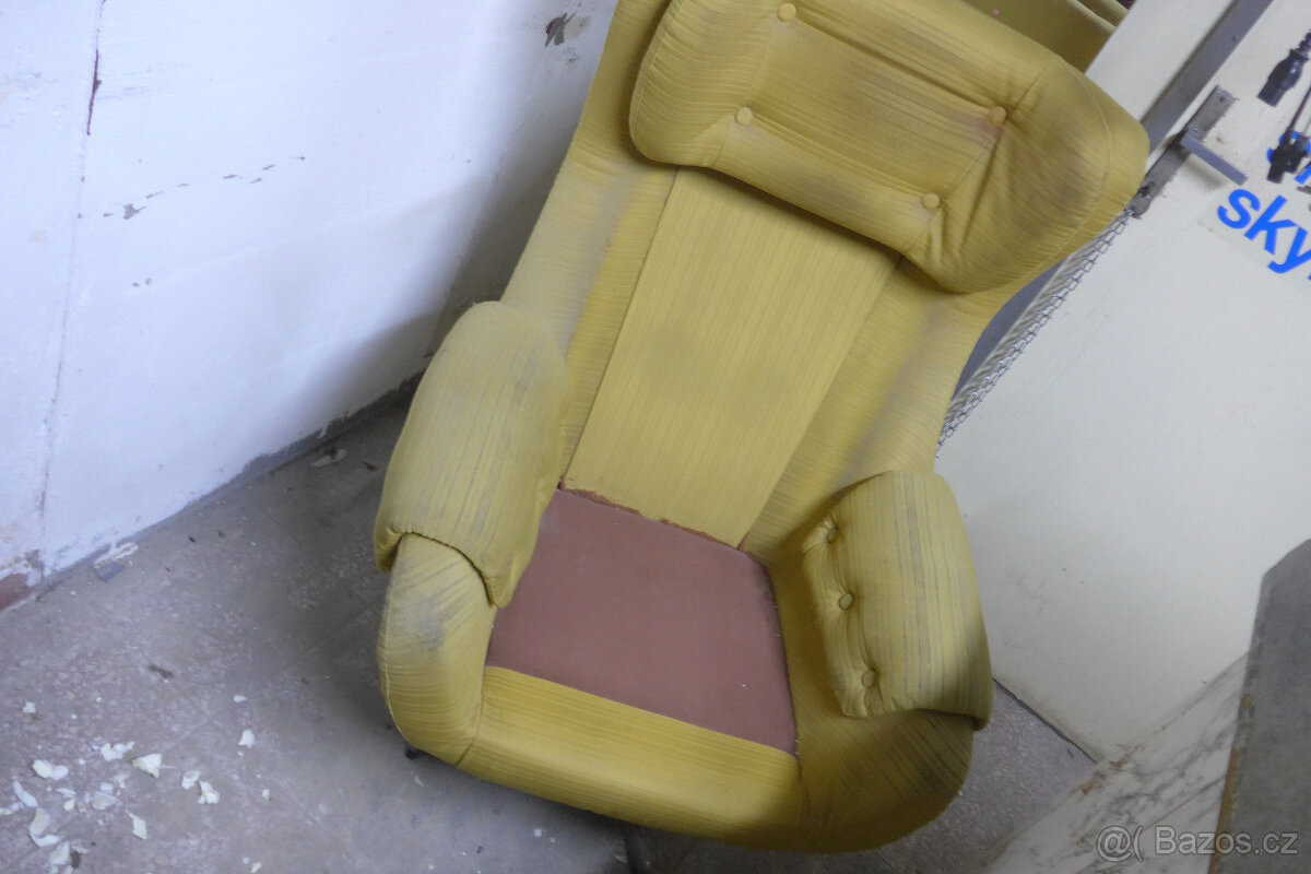 Staré Otačecí Křeslo - 4