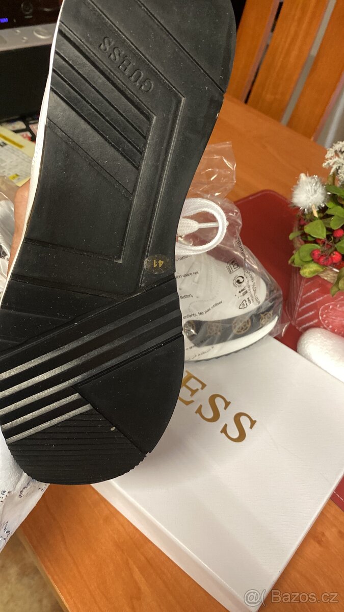 Sportovní značková obuv - 4