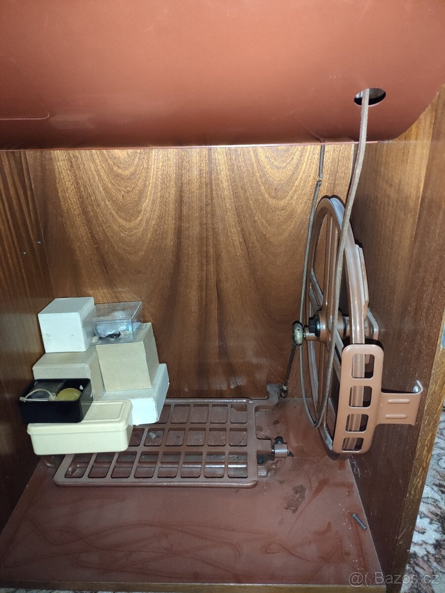 Šicí stroj Minerva 126 - 4