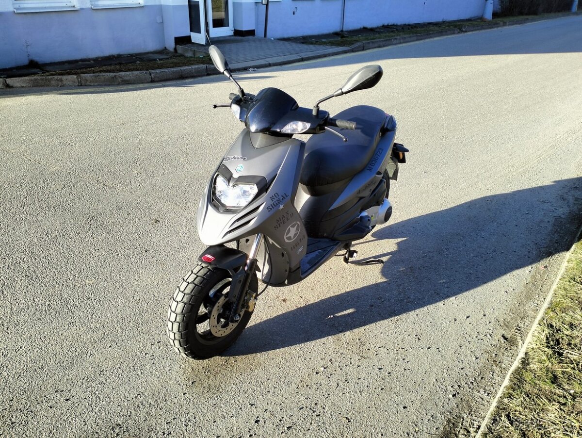 Piaggio Typhoon 125 - 4