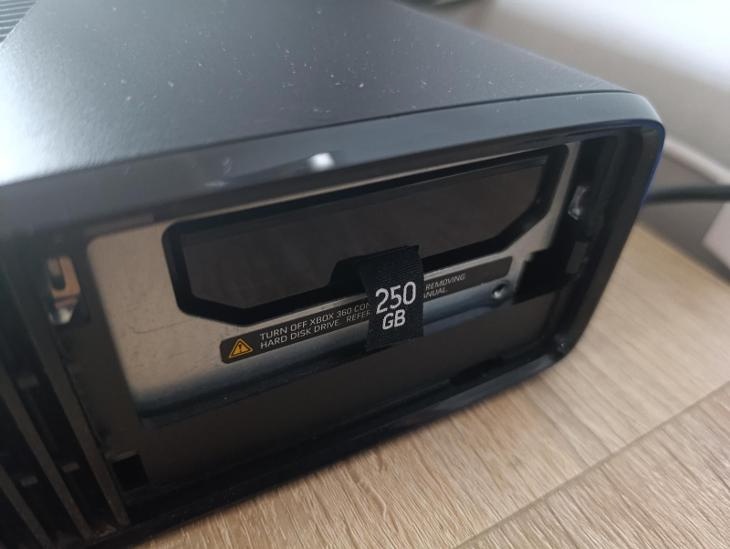 Xbox 360S 250Gb, ovladač, kinect, krabice - 4