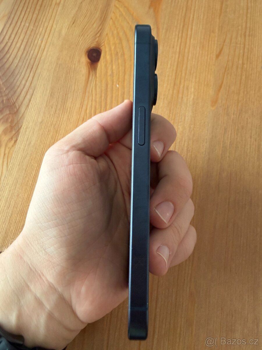 Apple iPhone 15pro 256 GB modrý titan - 4