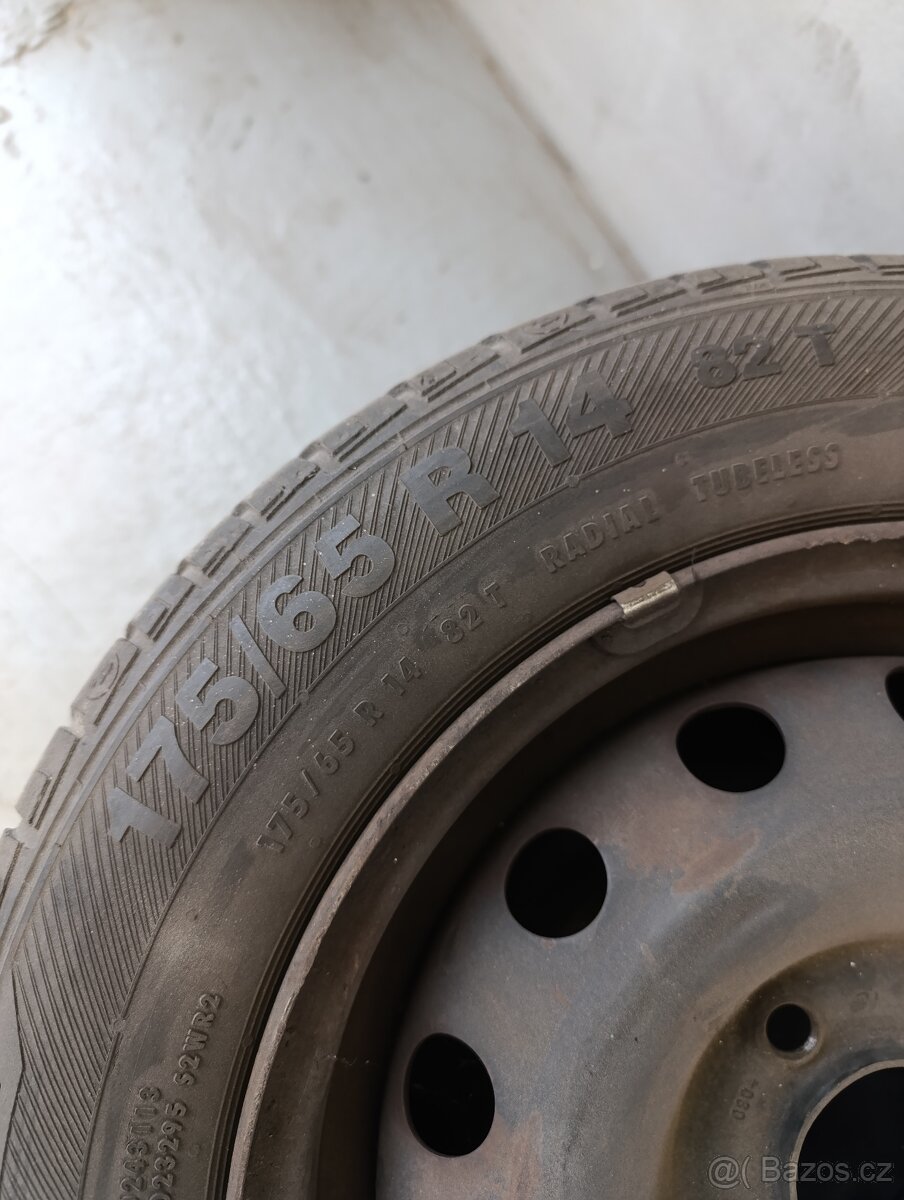 Peugeot 206 plechové disky R14 s pneu - 4