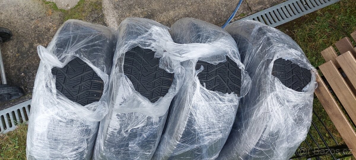 Škoda Octavia 2 II. a 3 III. zimní kola R15 Pirelli 5x112 - 4