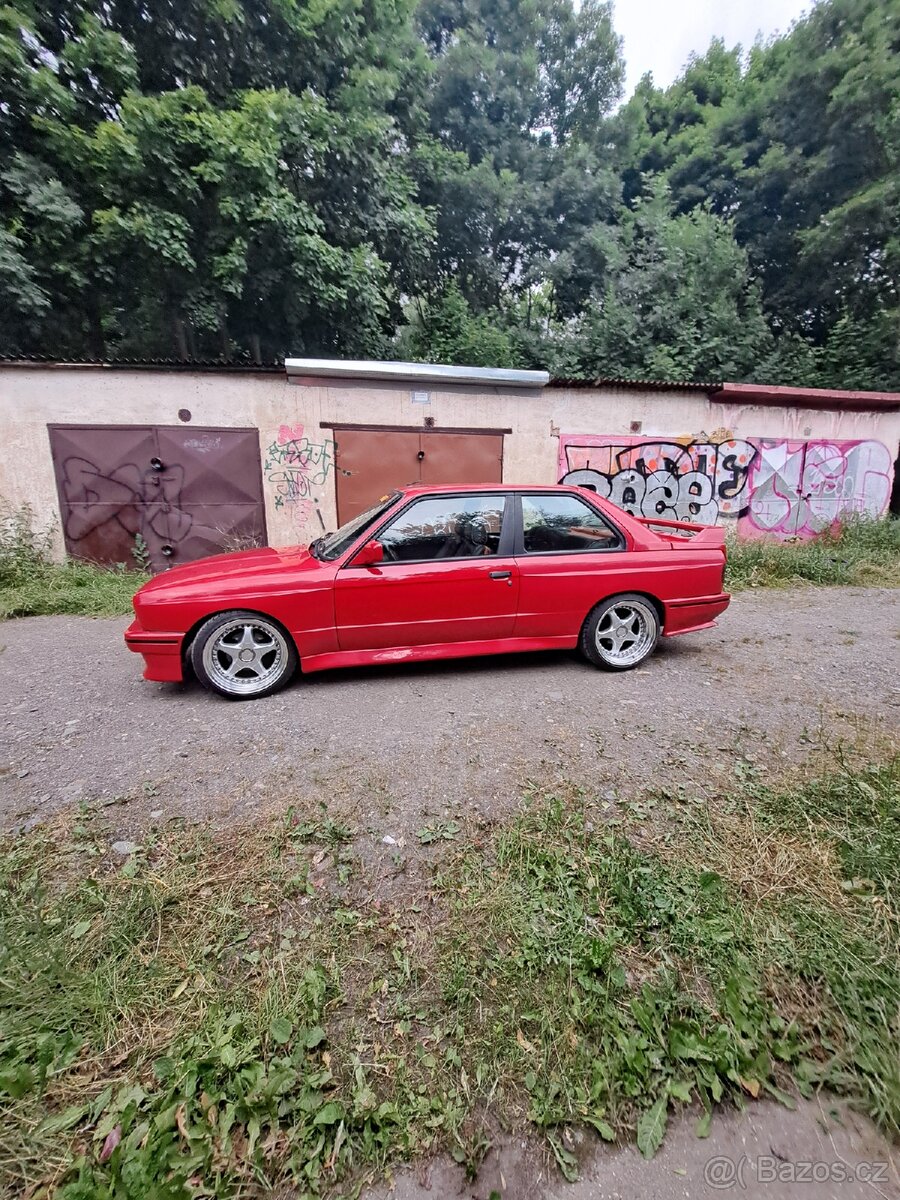 Bmw E30 M3 - 4