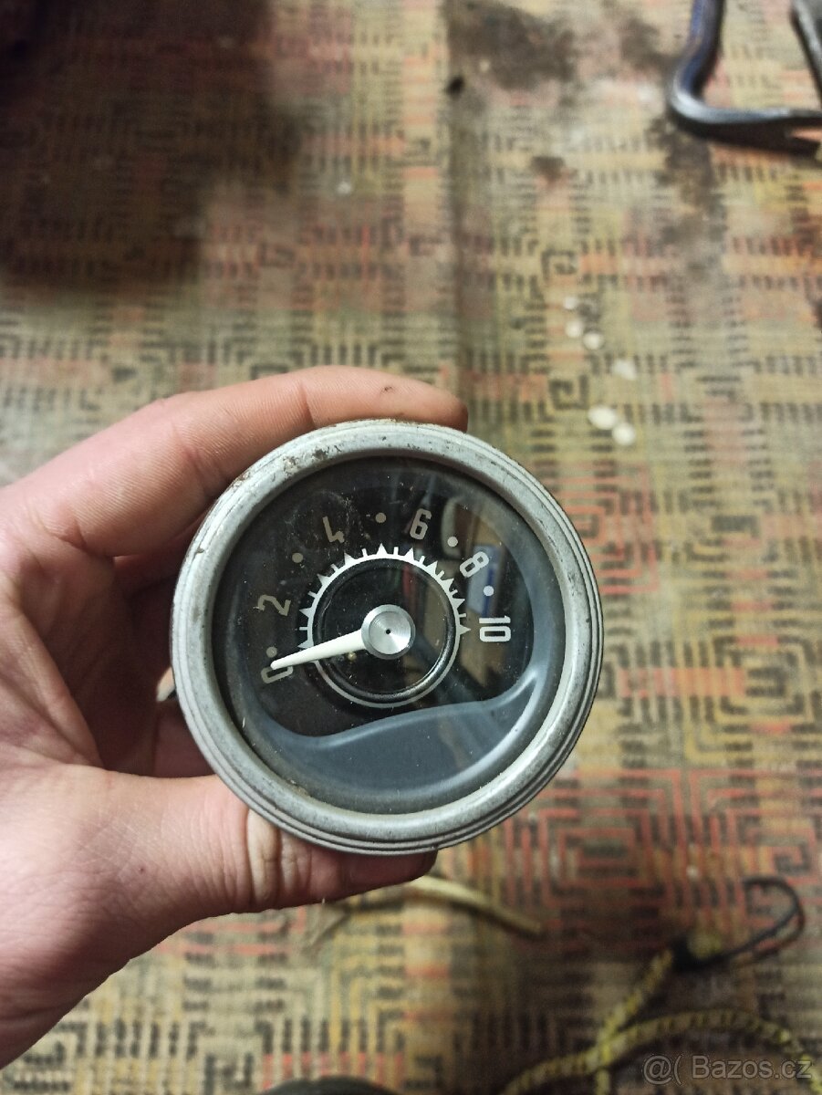 Automobilové budíky - 4