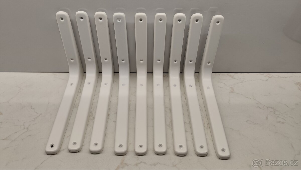 Konzoly na police - regály - 4