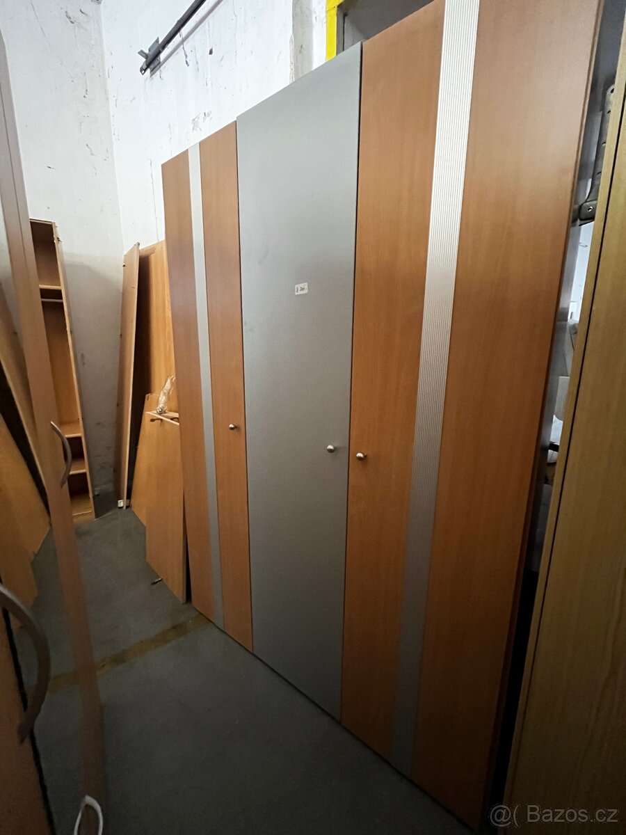 Skříň - 4