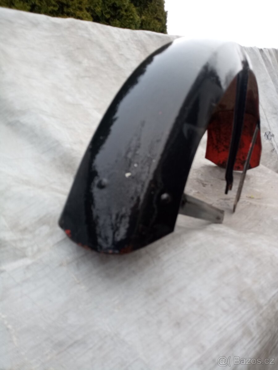 Přední blatník - 4