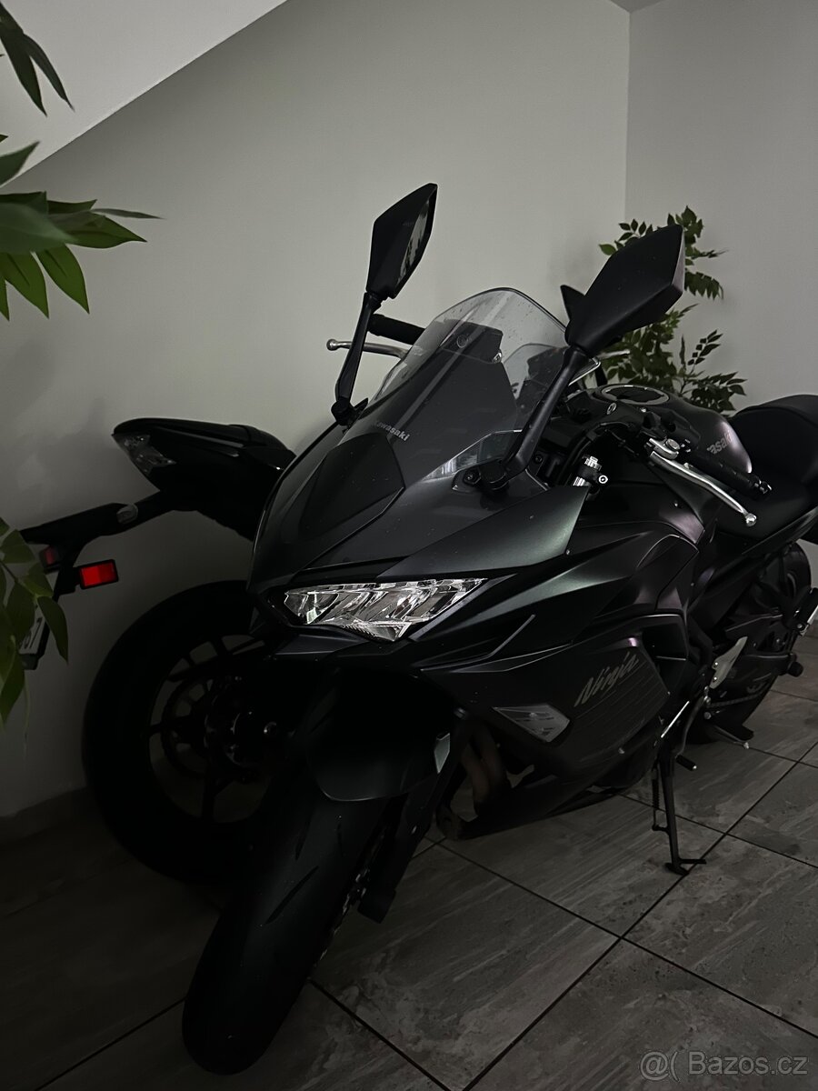 Kawasaki ninja 650 - 4
