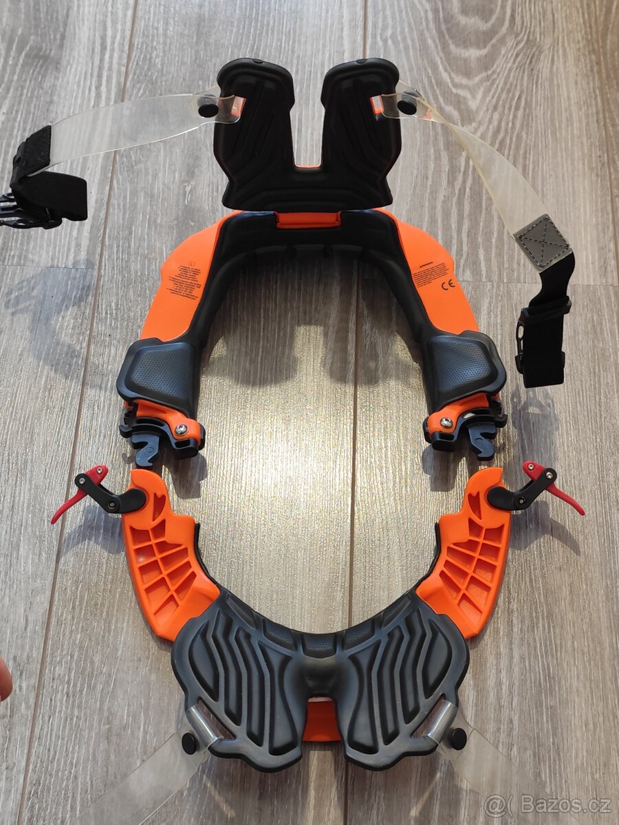 Chránič krční páteře Leatt 4.5
