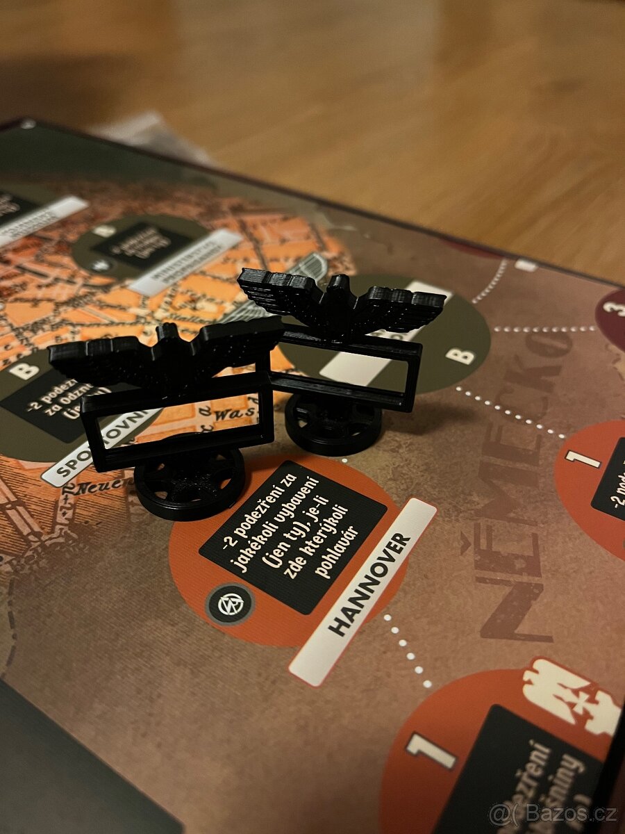 Desková hra Atentát na Hitlera + stojany - 4