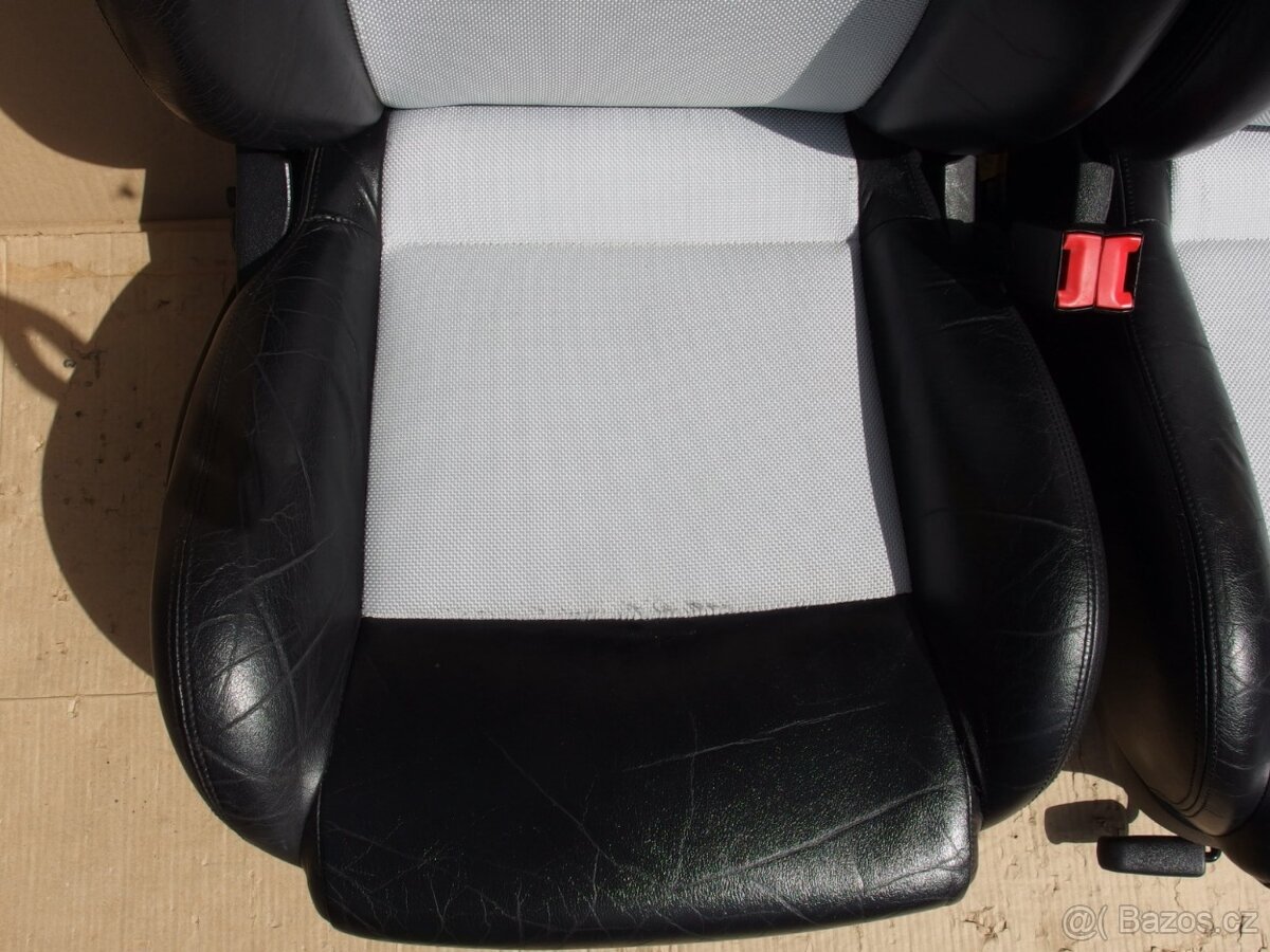 Sada sedaček Škoda Octavia I RS - 4