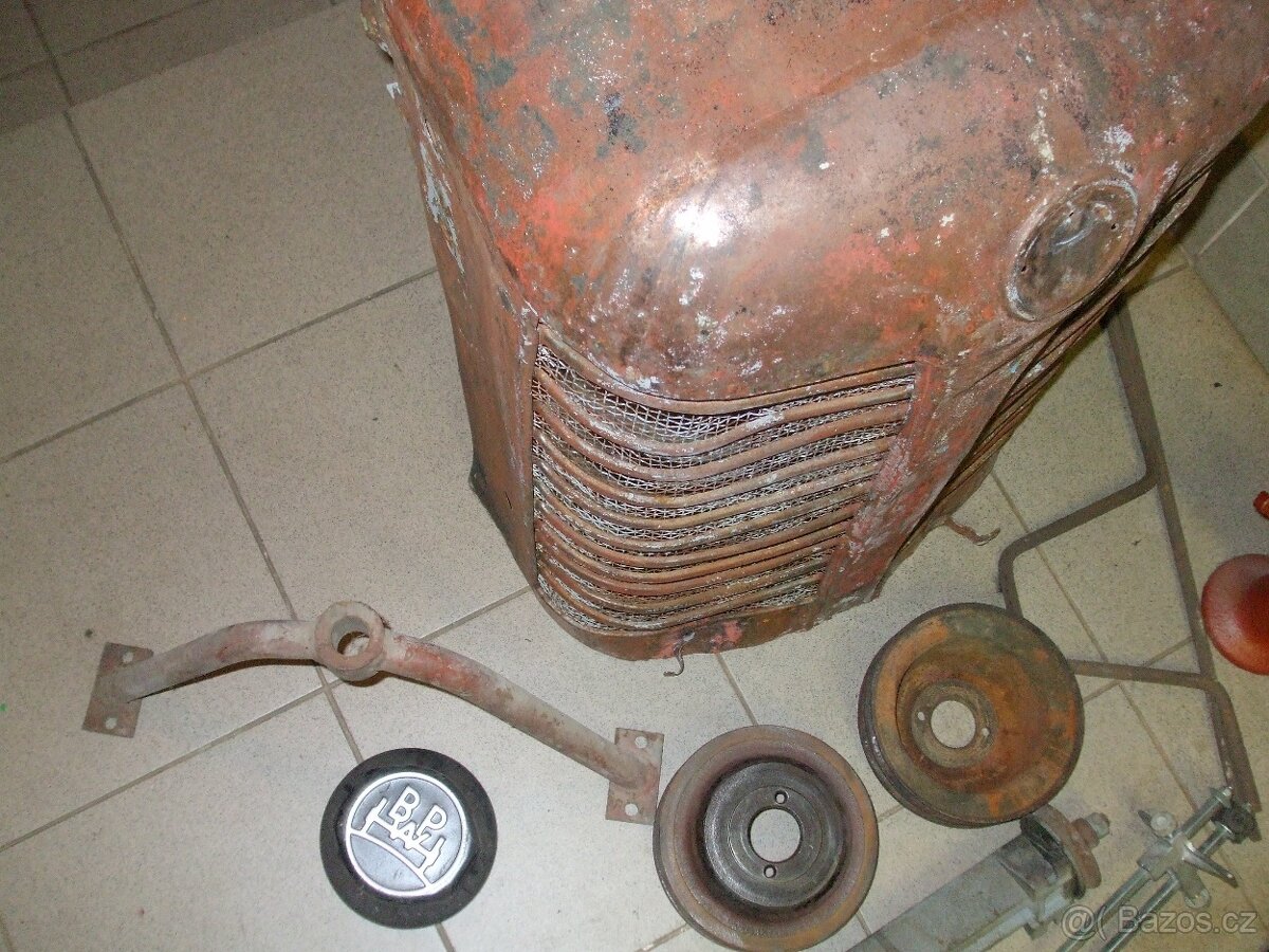 zetor 25 boky k masce - 4