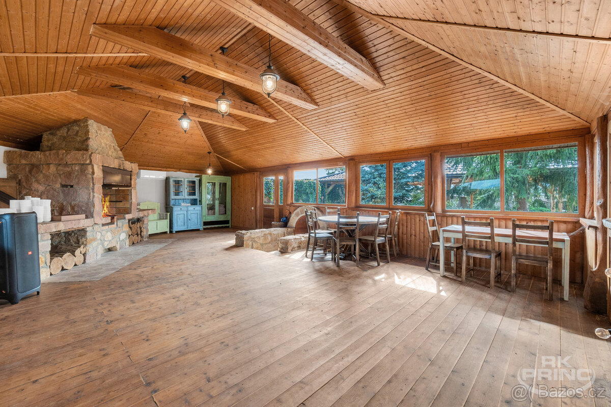 Prodej komerčního objektu, multifunkční areál na pozemku 4.1 - 4