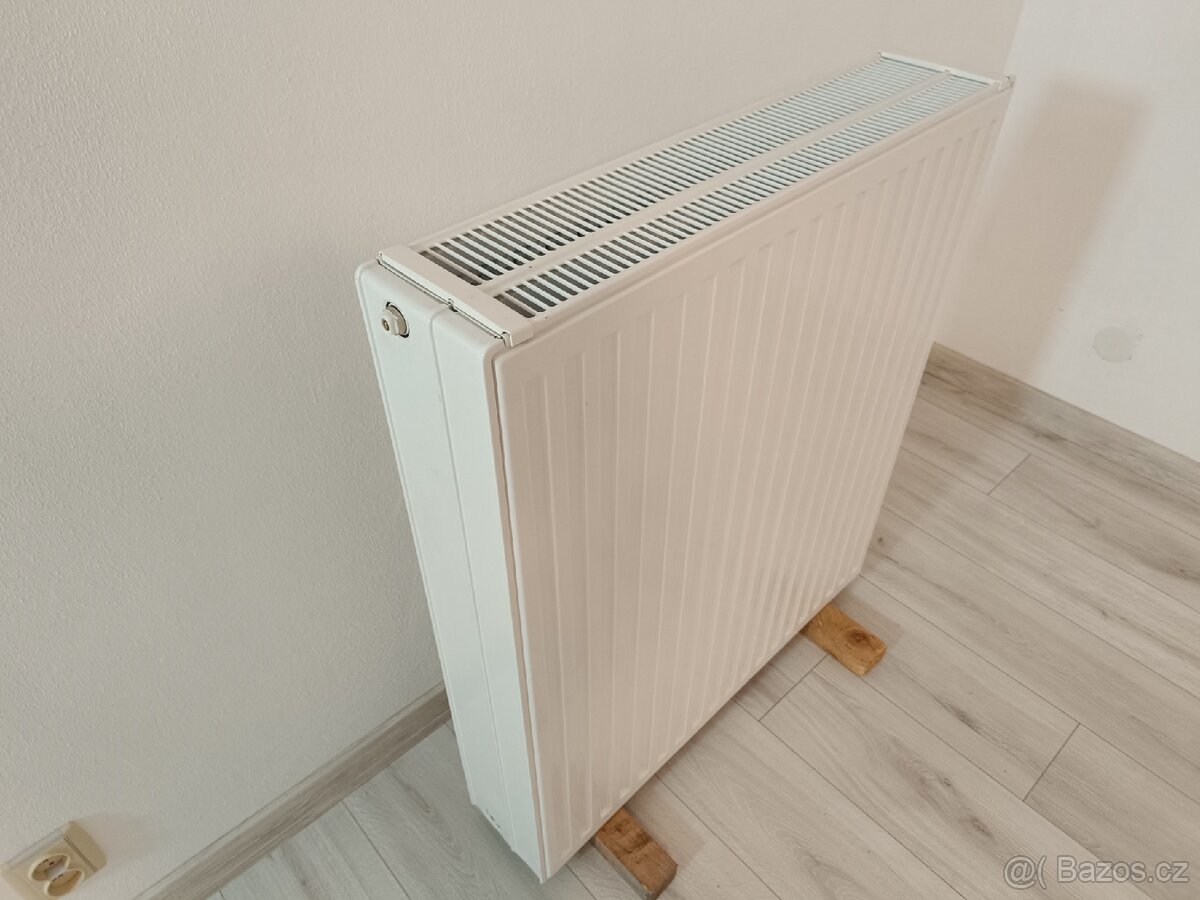 Radiátor 33-900/ 800 - 4