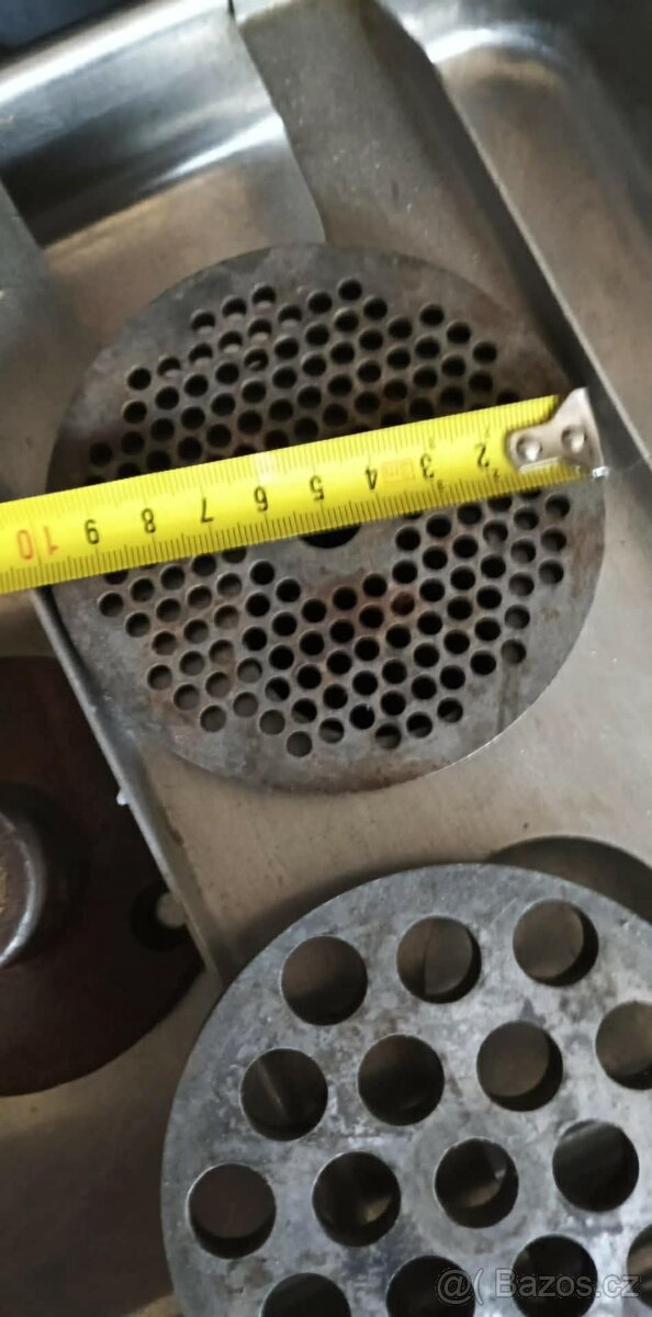 Elektrický mlýnek na maso vel 32 - 4