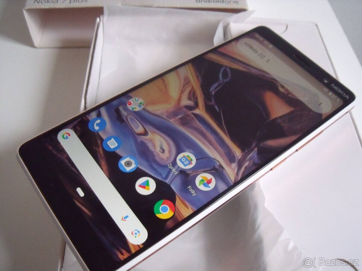 NOKIA 7 Plus (balení) - 4