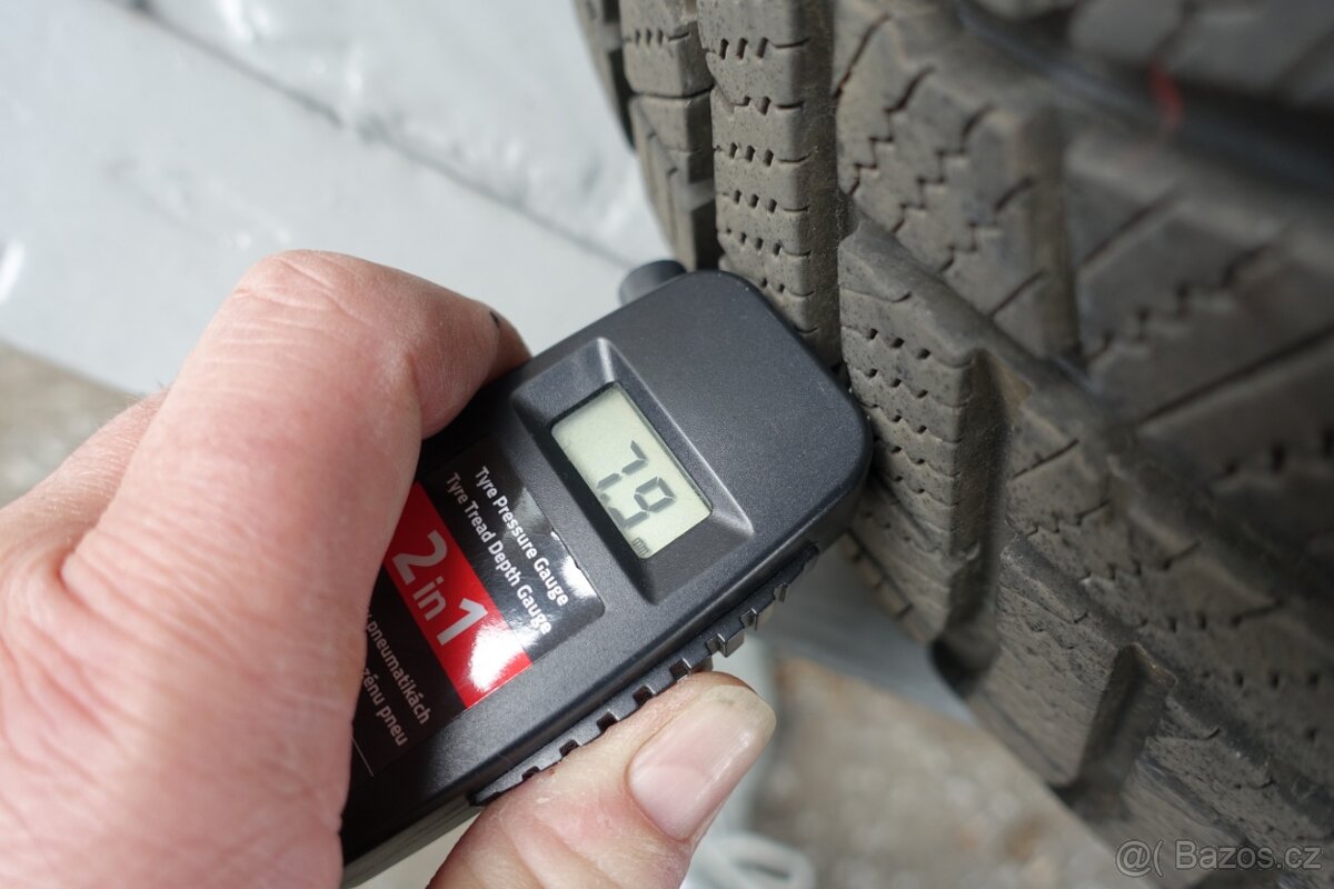 215/65/16 HANKOOK CEPT RS3 8mm - 4