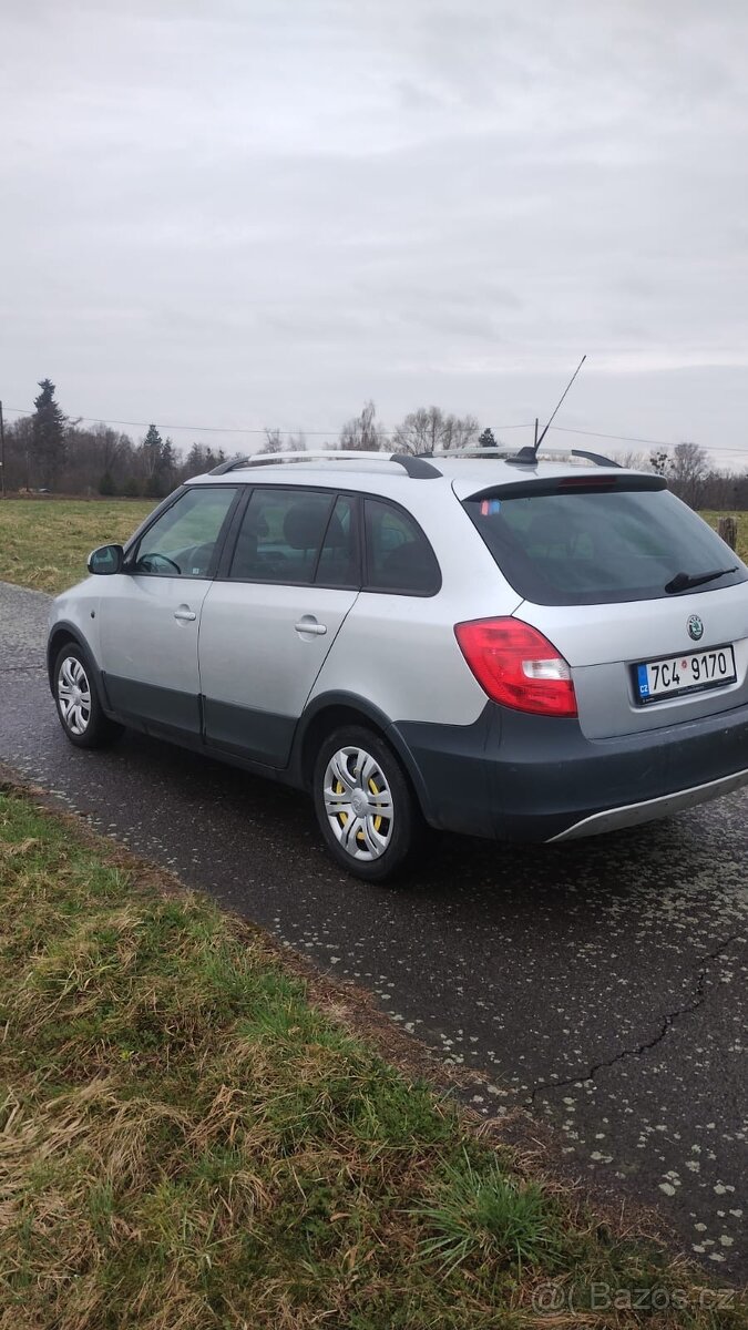 Škoda Fabia scout - 4