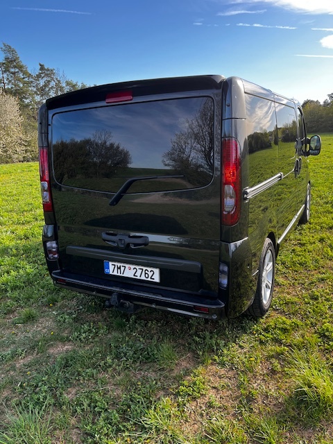 Renault trafic 2.0 black edition - 4