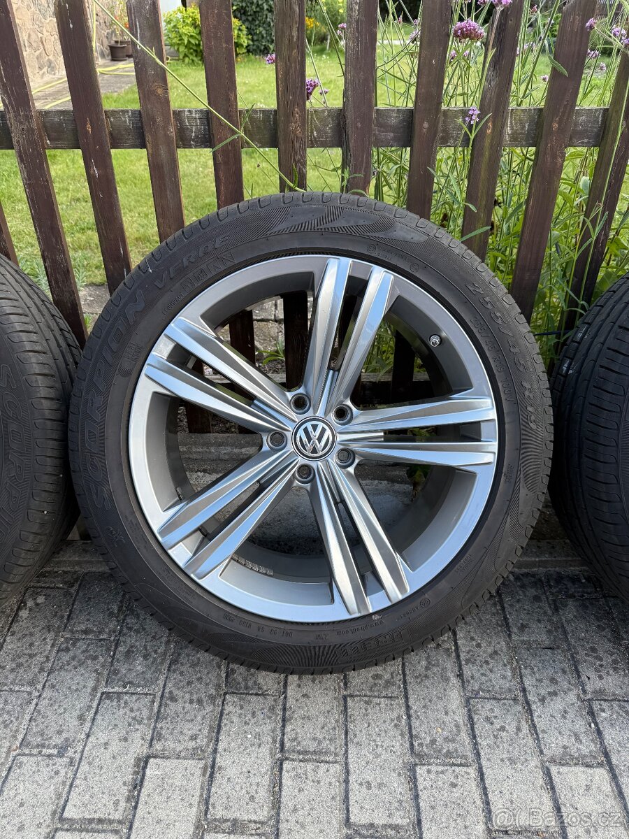 5x112 R19 VW Tiguan Rline Sebring 255/45/19 - 4