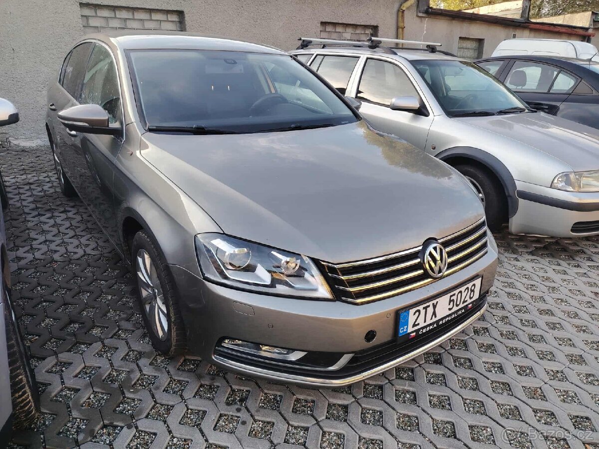 VW Passat B7 sedan 2.0 TDI - 4