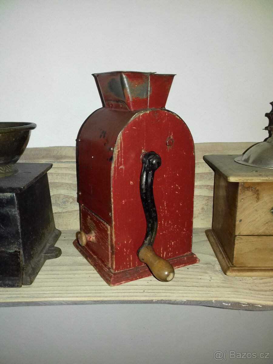 Prodám - starožitný designový mlýnek na kávu TIX - 4