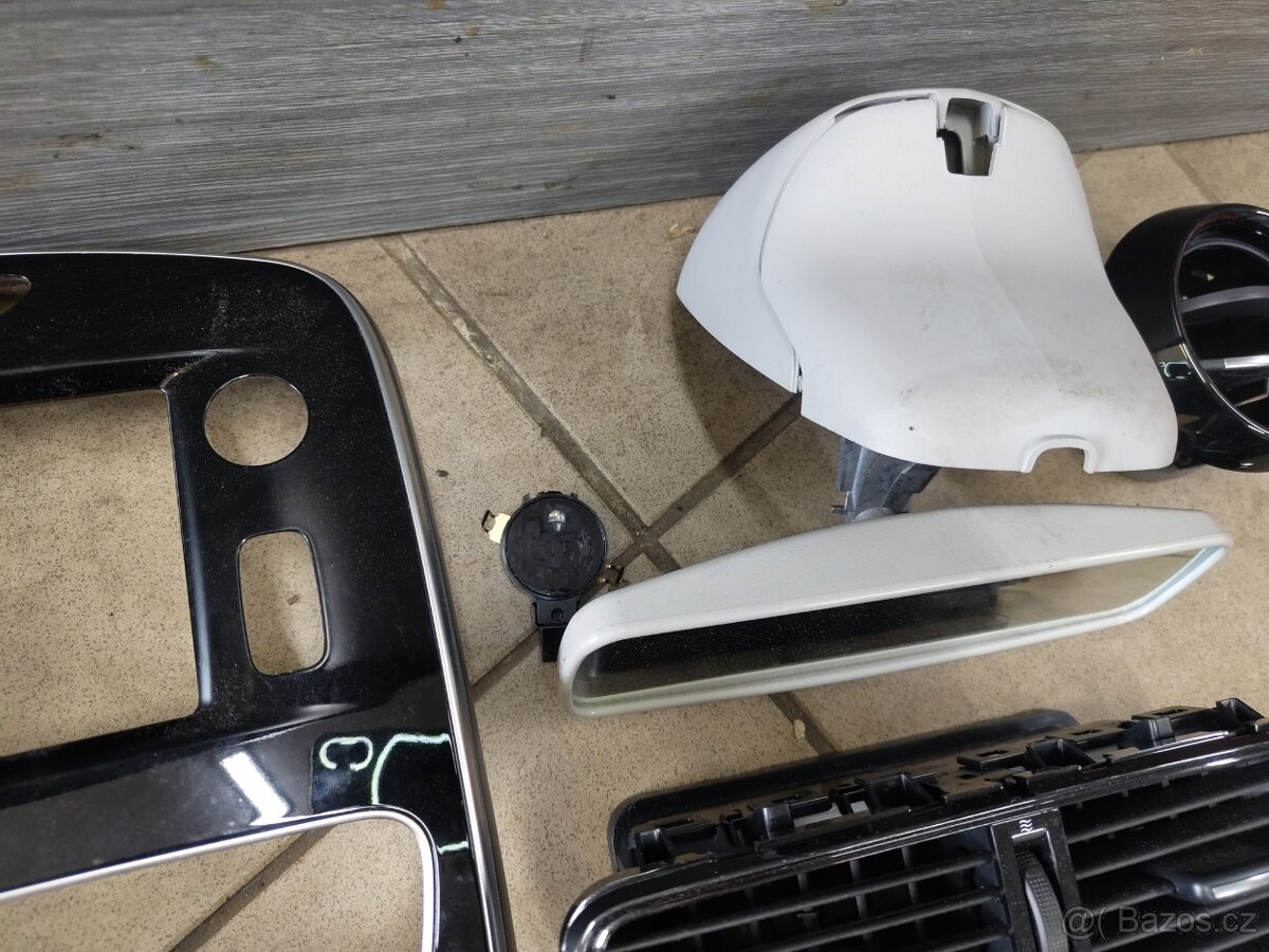 Clio IV - díly interiéru - 4