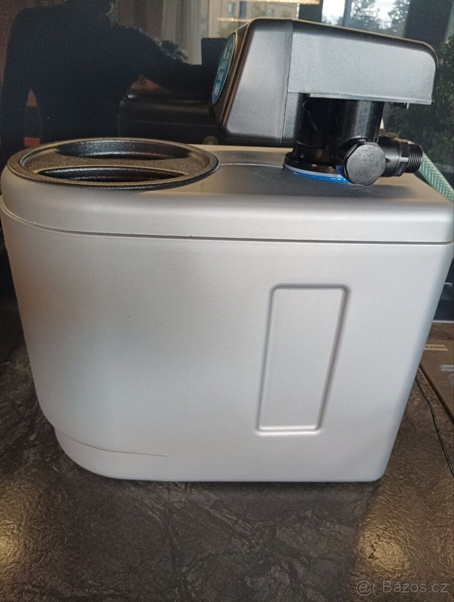 Změkčovač vody automatický programovatelný - 4