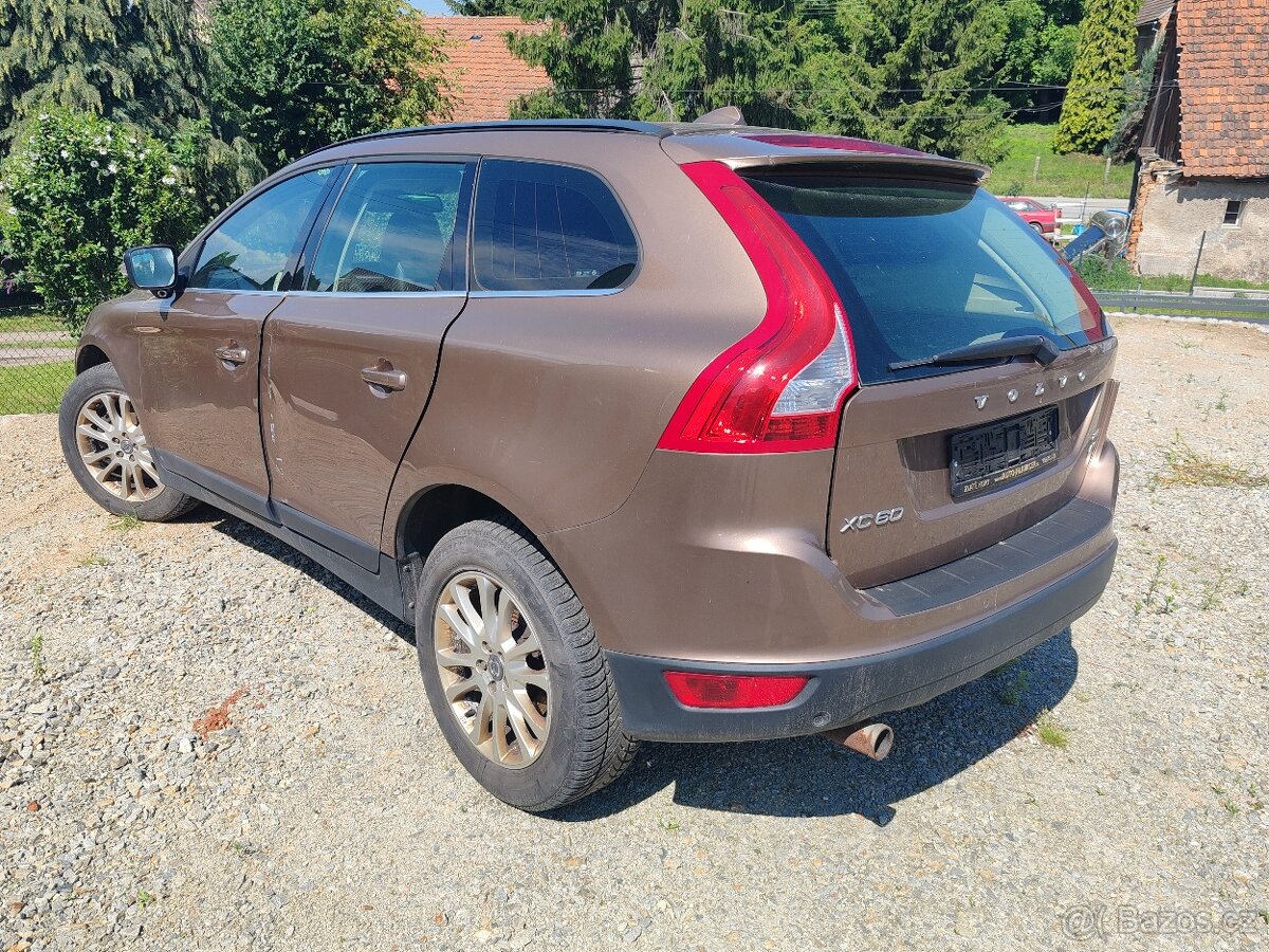 Volvo XC60 2.4D 120kW,automat,AWD D5 2009 - 4