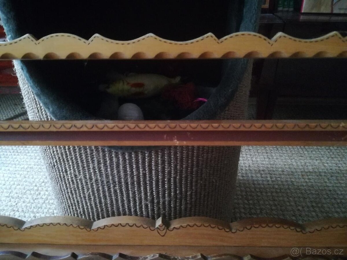 Polička vyřezávaná velká - 4