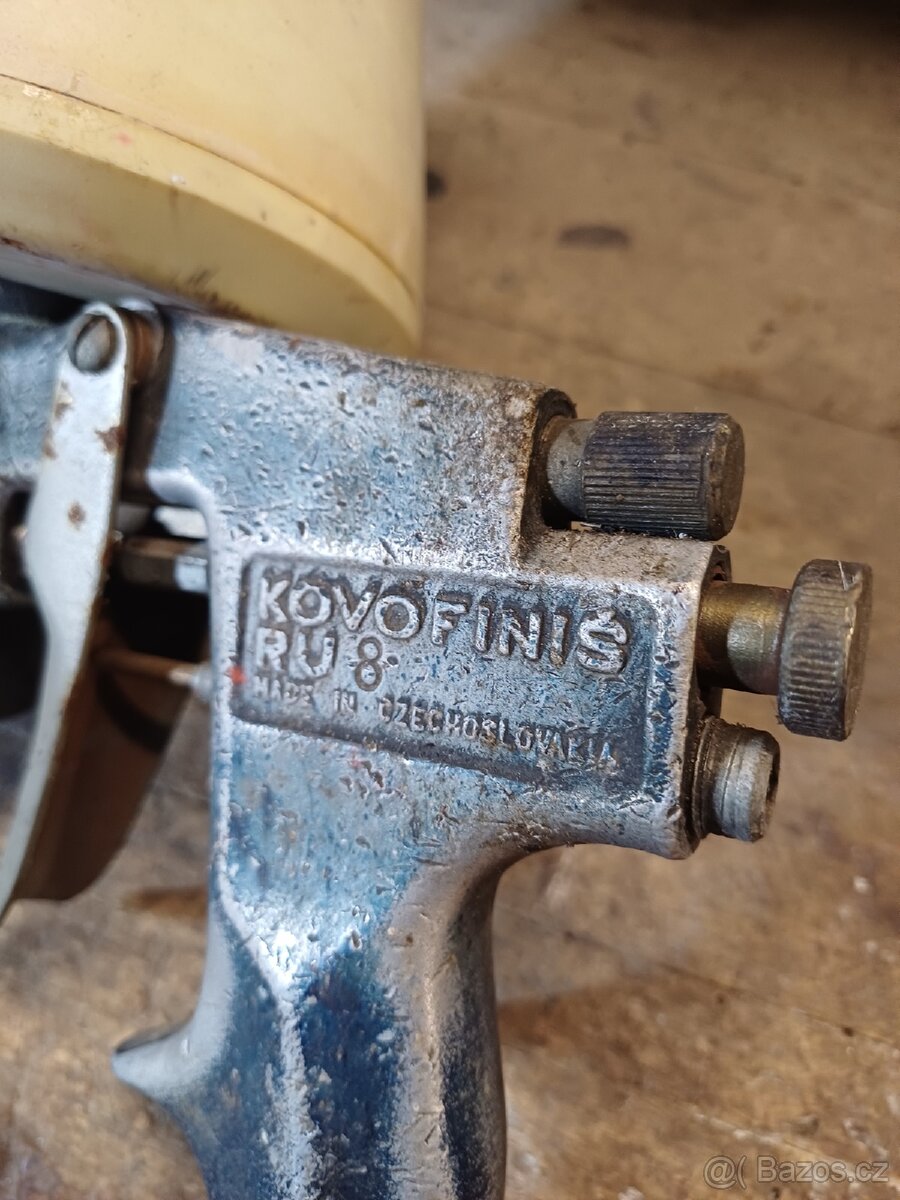 Stará stříkací pistole - 4