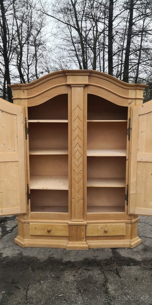 Celomasivní policovou skříň s šuplíky - 4