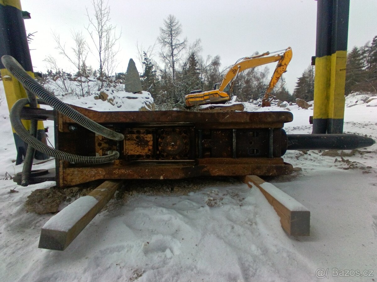 Hydraulické bourací kladivo - 4